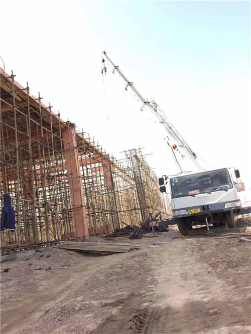 重庆25 吨、50 吨吊车怎么选？多大重量 / 半径适合对应车型？