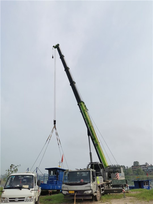 重庆桥梁建设吊装案例